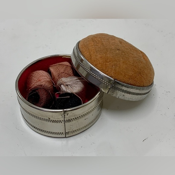 Mid Century Antique Mirrored Pin Cushion Sewing Kit - Picture 6 of 16